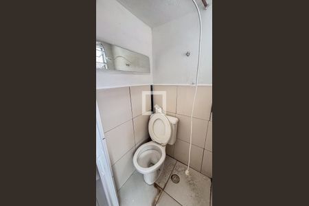 Banheiro de casa para alugar com 1 quarto, 35m² em Vila Palmares, Santo André