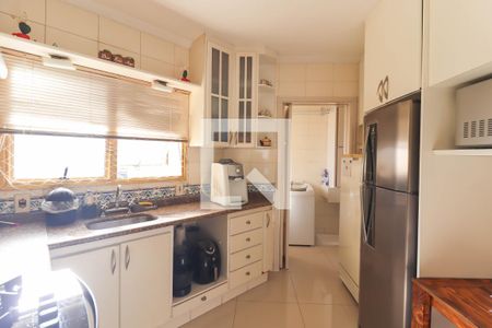 Apartamento à venda com 231m², 3 quartos e 2 vagas Apartamento à venda com 231m², 3 quartos e 2 vagasCozinha