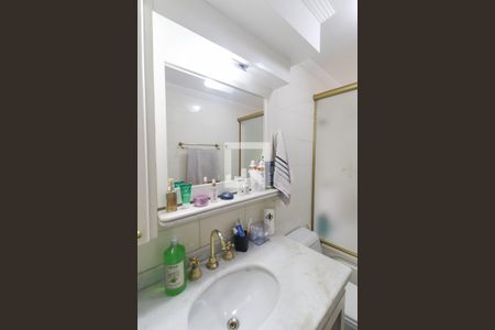 Apartamento à venda com 231m², 3 quartos e 2 vagas Apartamento à venda com 231m², 3 quartos e 2 vagasBanheiro do Quarto 1