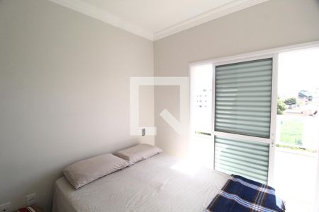 Suite de apartamento para alugar com 2 quartos, 64m² em Santa Mônica, Uberlândia