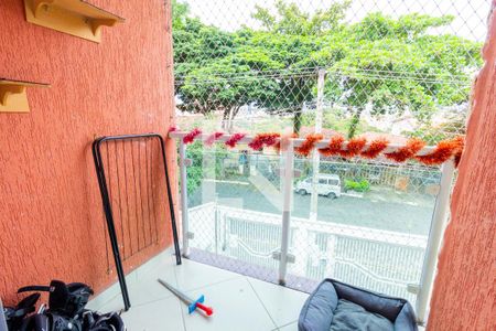 Casa de condomínio à venda com 80m², 3 quartos e 1 vaga Casa de condomínio à venda com 80m², 3 quartos e 1 vagaVaranda