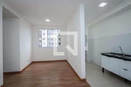 Sala de apartamento para alugar com 2 quartos, 43m² em Jardim Monte Alegre, Taboão da Serra