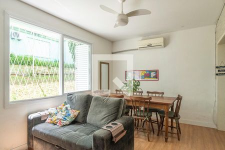 Sala de apartamento à venda com 4 quartos, 84m² em Santa Tereza, Porto Alegre