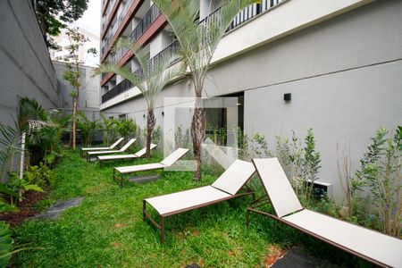 Studio à venda com 26m², 1 quarto e sem vaga Studio à venda com 26m², 1 quarto e sem vagaÁrea Comum - Piscina