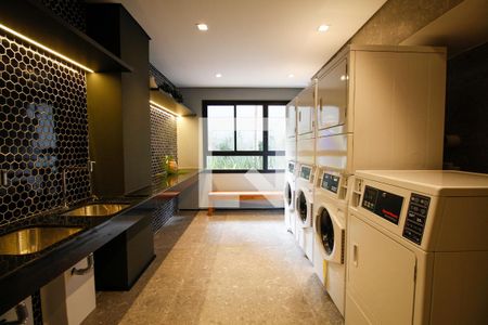 Studio à venda com 26m², 1 quarto e sem vaga Studio à venda com 26m², 1 quarto e sem vagaÁrea Comum - Lavanderia