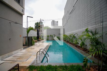 Studio à venda com 26m², 1 quarto e sem vaga Studio à venda com 26m², 1 quarto e sem vagaÁrea Comum - Piscina