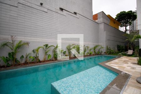 Studio à venda com 26m², 1 quarto e sem vaga Studio à venda com 26m², 1 quarto e sem vagaÁrea Comum - Piscina