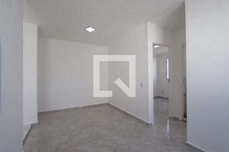 Sala de apartamento para alugar com 2 quartos, 41m² em Jardim Egle, São Paulo