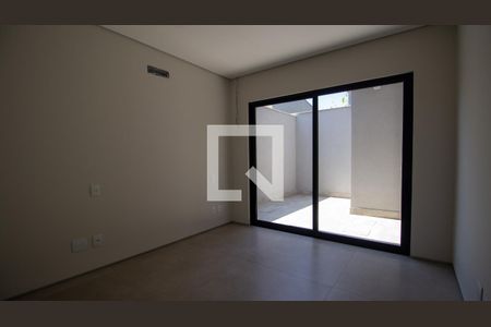 Suíte 1 de casa de condomínio para alugar com 4 quartos, 350m² em Barra da Tijuca, Rio de Janeiro