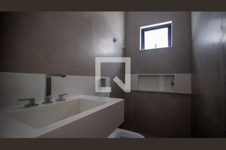 Banheiro da Suíte 1 de casa de condomínio para alugar com 4 quartos, 350m² em Barra da Tijuca, Rio de Janeiro