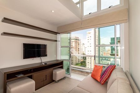 Sala de apartamento para alugar com 1 quarto, 44m² em Indianópolis, São Paulo