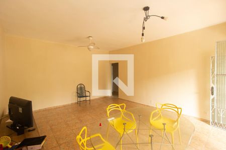 Sala de casa para alugar com 1 quarto, 90m² em Campo Grande, Rio de Janeiro