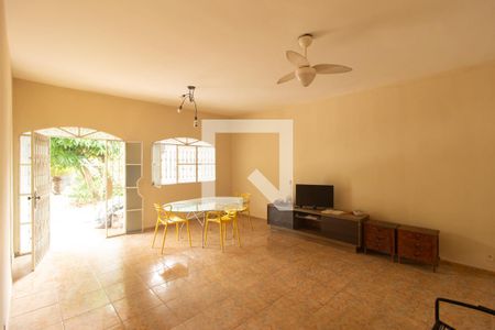 Sala de casa para alugar com 1 quarto, 90m² em Campo Grande, Rio de Janeiro