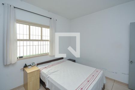 Quarto 1 de casa à venda com 3 quartos, 430m² em Vila Campo Grande, São Paulo