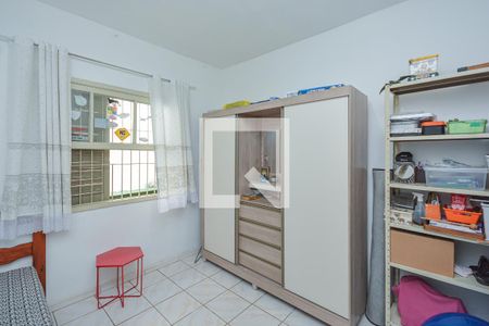 Quarto 2 de casa à venda com 3 quartos, 430m² em Vila Campo Grande, São Paulo