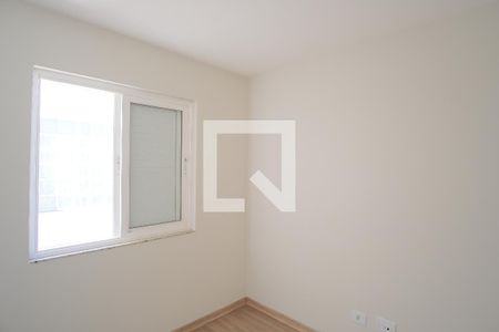 Quarto 1 de casa para alugar com 3 quartos, 200m² em Vila Carrão, São Paulo