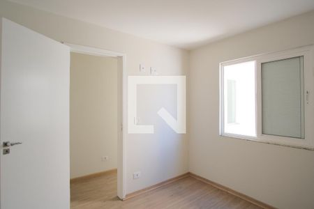 Quarto 1 de casa para alugar com 3 quartos, 200m² em Vila Carrão, São Paulo