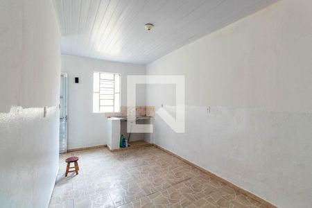 Sala/Cozinha de casa para alugar com 1 quarto, 28m² em Jardim de Lorenzo, São Paulo