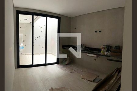 Casa à venda com 2 quartos, 90m² em Vila Tolstoi, São Paulo