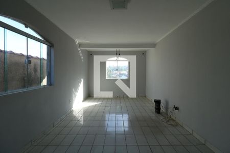 Quarto de casa para alugar com 2 quartos, 200m² em Vila Progresso, Santo André