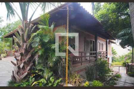 Casa para alugar com 360m², 3 quartos e 2 vagas Casa para alugar com 360m², 3 quartos e 2 vagasÁrea externa