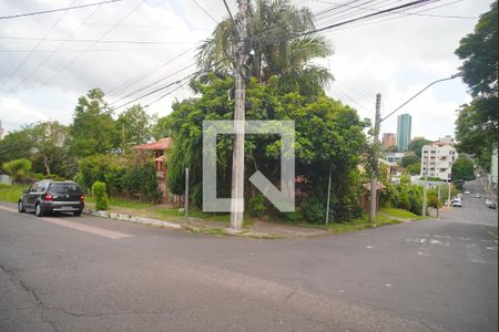 Casa para alugar com 360m², 3 quartos e 2 vagas Casa para alugar com 360m², 3 quartos e 2 vagasFachada