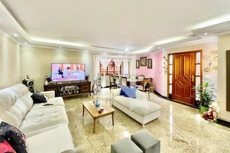 Casa à venda com 4 quartos, 191m² em Campo Grande, São Paulo