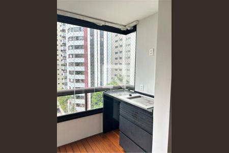 Apartamento à venda com 2 quartos, 138m² em Indianópolis, São Paulo