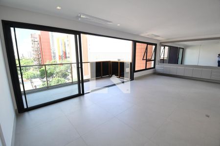 Sala de apartamento para alugar com 3 quartos, 170m² em Cambuí, Campinas