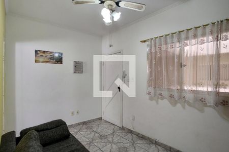 Sala de apartamento para alugar com 1 quarto, 38m² em Vila Tupi, Praia Grande