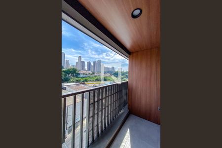 Varanda da Sala/Quarto de kitnet/studio para alugar com 1 quarto, 25m² em Vila Regente Feijó, São Paulo