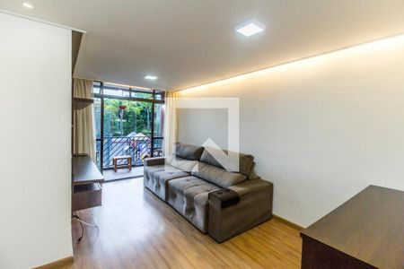 Sala de TV de apartamento para alugar com 3 quartos, 80m² em Tamboré, Barueri