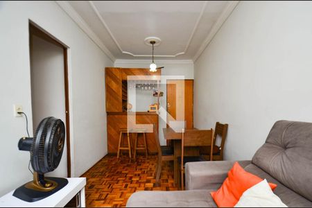 Sala de apartamento à venda com 3 quartos, 56m² em Horto, Belo Horizonte