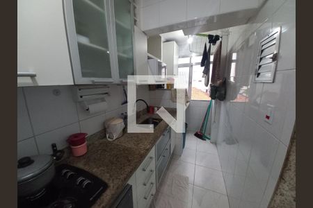 Cozinha de apartamento para alugar com 1 quarto, 45m² em Centro, São Vicente