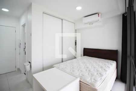 Sala/Suíte de apartamento para alugar com 1 quarto, 25m² em Indianópolis, São Paulo