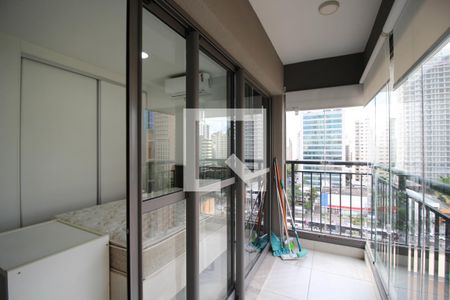 Varanda de apartamento para alugar com 1 quarto, 25m² em Indianópolis, São Paulo