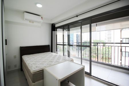 Sala/Suíte de apartamento para alugar com 1 quarto, 25m² em Indianópolis, São Paulo