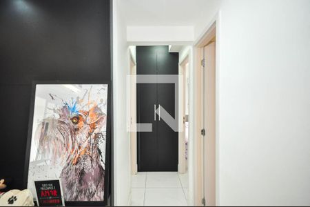 Corredor de apartamento à venda com 2 quartos, 66m² em Vila Suzana, São Paulo