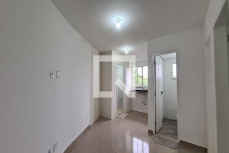 Sala e Cozinha de apartamento para alugar com 2 quartos, 32m² em Vila Bela, São Paulo