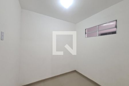 Quarto 2 de apartamento para alugar com 2 quartos, 32m² em Vila Bela, São Paulo