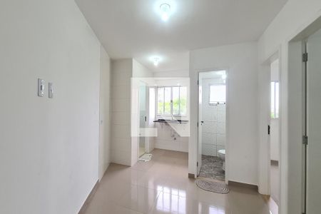 Sala e Cozinha de apartamento para alugar com 2 quartos, 32m² em Vila Bela, São Paulo