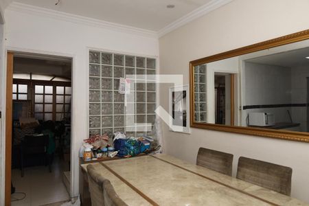 Sala de casa à venda com 5 quartos, 149m² em Conjunto Residencial José Bonifácio, São Paulo