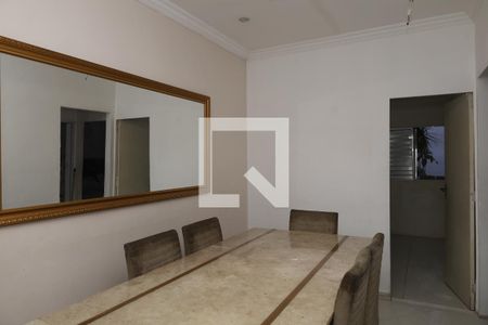 Sala de casa à venda com 5 quartos, 149m² em Conjunto Residencial José Bonifácio, São Paulo