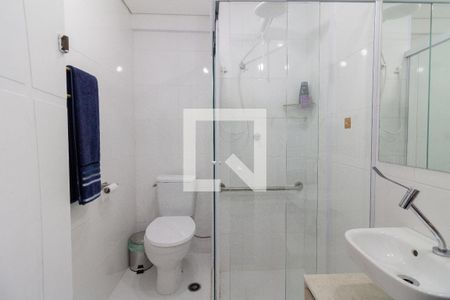 Banheiro de apartamento para alugar com 1 quarto, 25m² em Butantã, São Paulo