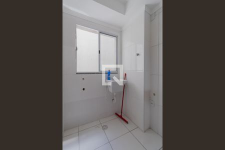 Sala/Cozinha/Área de Serviço de apartamento à venda com 2 quartos, 37m² em Vila Granada, São Paulo