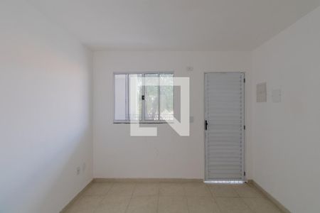 Sala/Cozinha/Área de Serviço de apartamento à venda com 2 quartos, 37m² em Vila Granada, São Paulo