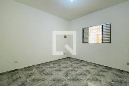 Quarto de casa para alugar com 2 quartos, 80m² em Jardim Santa Emilia, Guarulhos