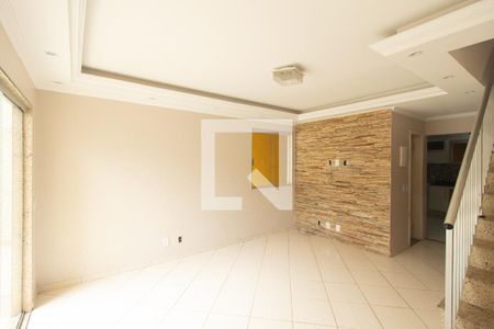 Sala de casa de condomínio para alugar com 2 quartos, 130m² em Campo Grande, Rio de Janeiro