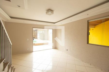 Sala de casa de condomínio para alugar com 2 quartos, 130m² em Campo Grande, Rio de Janeiro