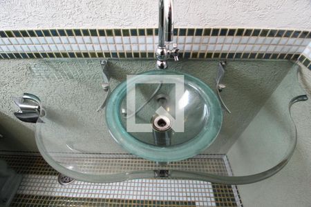 Lavabo de casa de condomínio para alugar com 4 quartos, 250m² em Nova Uberlândia, Uberlândia